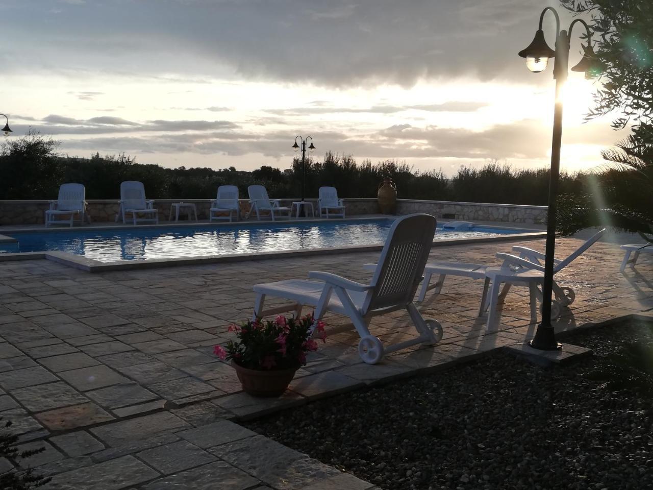 Trulli Dal Conte Apartamento Locorotondo Exterior foto